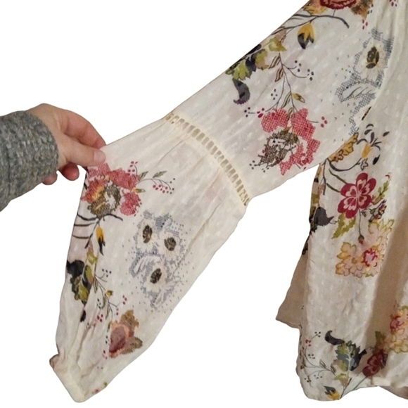 Zara Woman Floral Boho Style Needlepoint Tassel Tie Front Blouse Size Medium - Picture 5 of 10